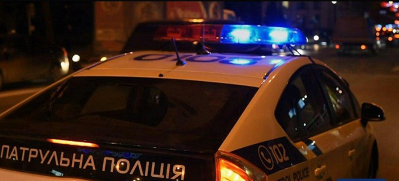 Тернопільські поліцейські супроводили породіллю до лікарні