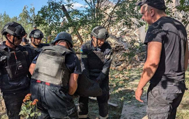 9 загиблих та 29 поранених: наслідки ракетного удару по Кривому Рогу