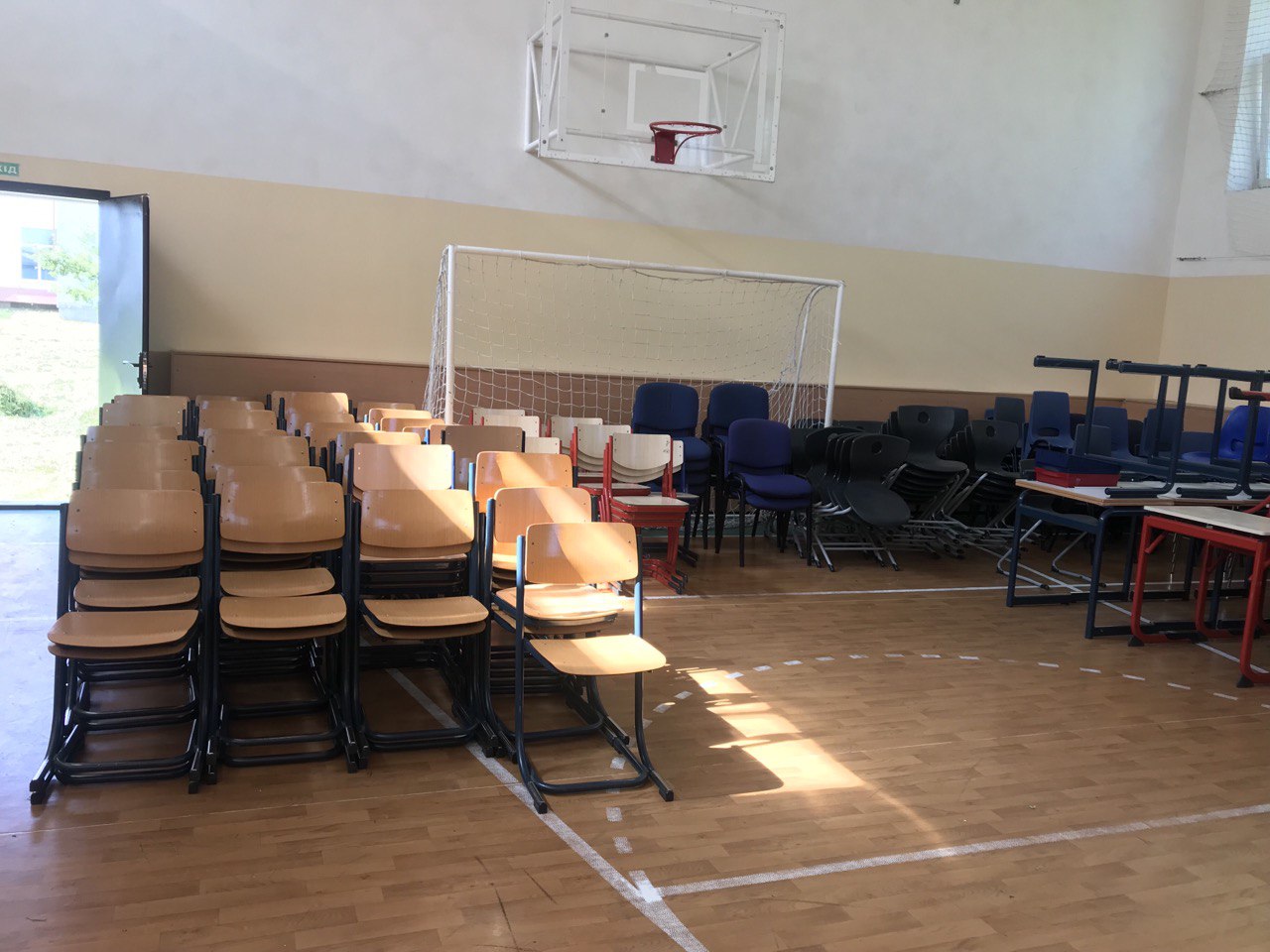 Лановецька школа отримала допомогу від іноземних партнерів