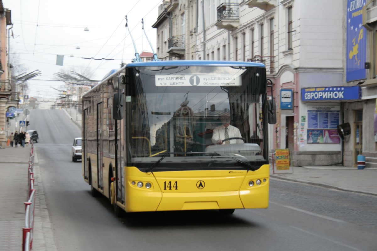 У Тернополі збільшать оплату за проїзд в тролейбусах