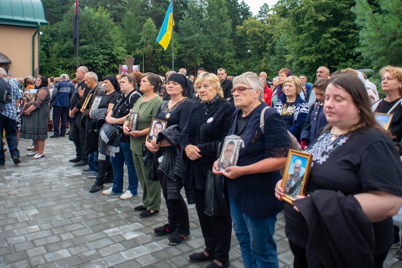 На Кременеччині відбулась Всеукраїнська проща родин Героїв, загиблих у російсько-українській війні
