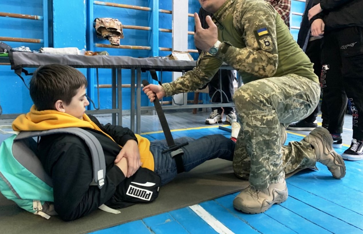 МОН розробило нову навчальну програму «Захисту України» для шкіл