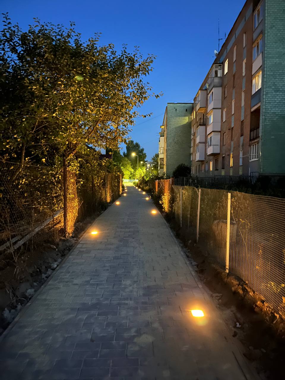 У Чорткові вандали вкрали елементи вуличного освітлення