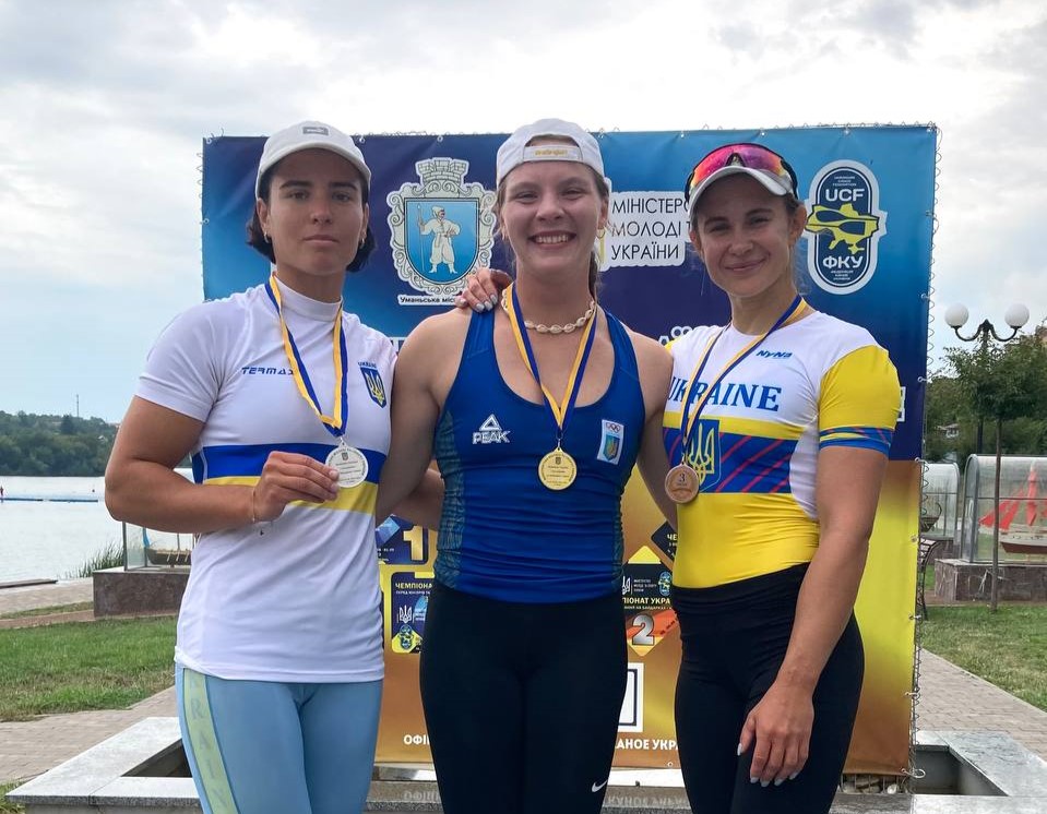 Тернопільські веслувальниці вибороли 5 медалей на чемпіонаті України з веслування на байдарках та каное