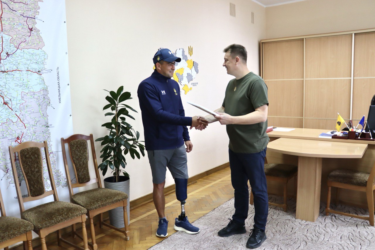 У Тернополі нагородили ветерана, який здобув 5 медалей на міжнародних змаганнях