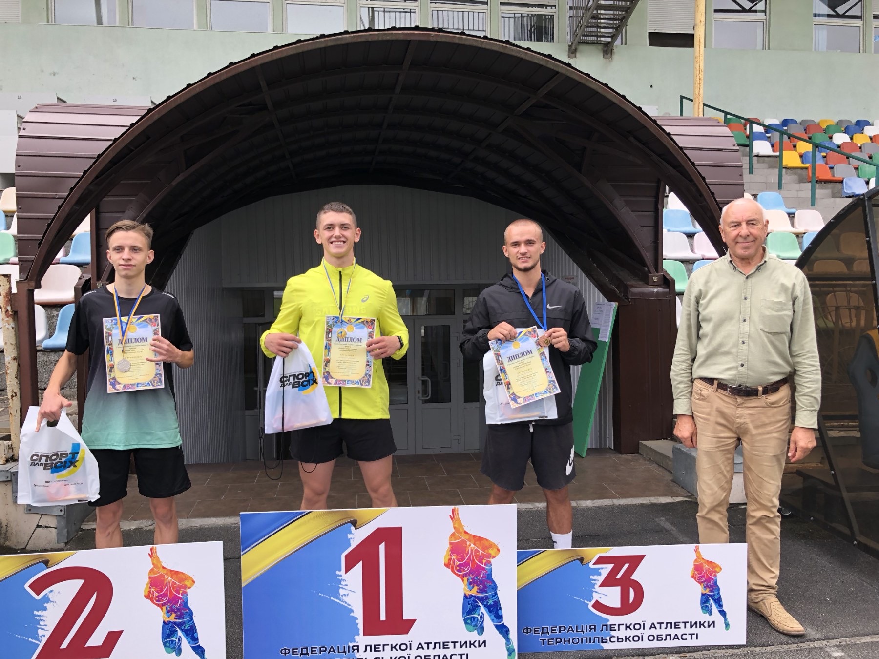 Козівські школярі перемогли на чемпіонаті області з легкої атлетики