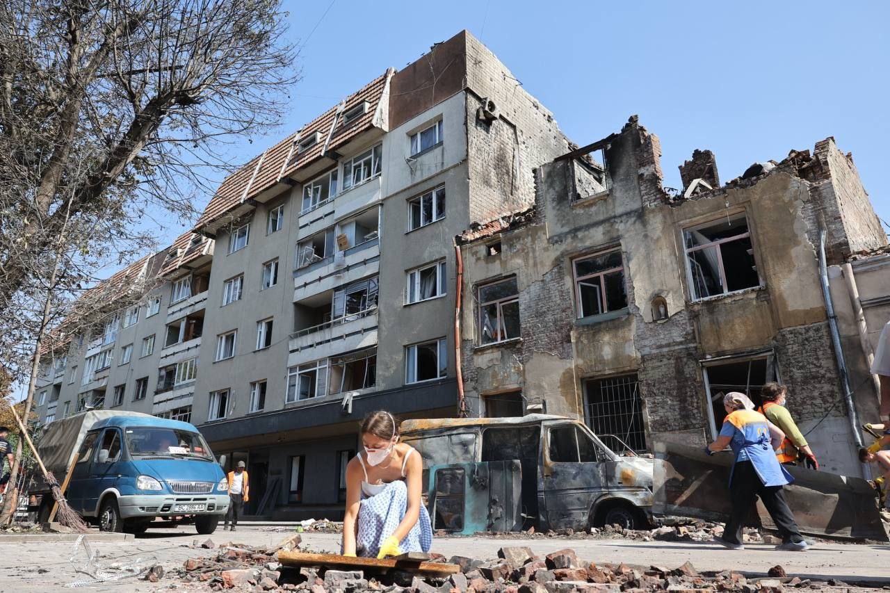 3,2 тисячі вікон вибито у Львові через ракетний удар