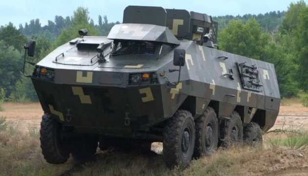 Міноборони дозволило використовувати український БТР «Хорунжий»