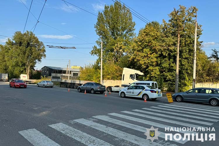 Двоє дітей потрапили під колеса: деталі ДТП у Тернополі