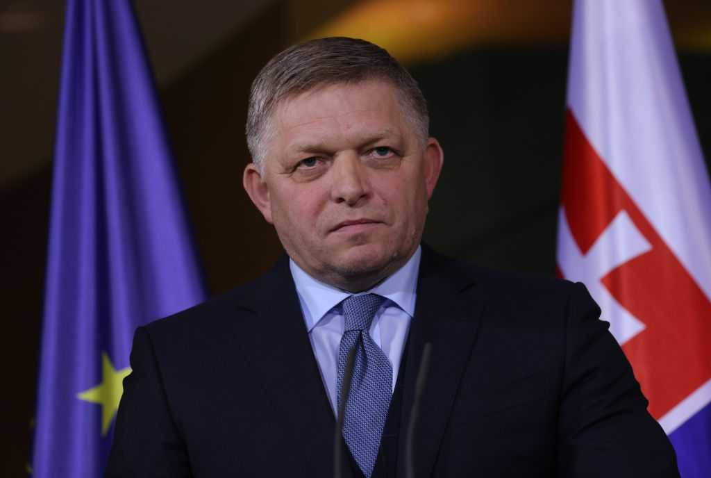 Словацькому прем’єру Фіцо надіслали конверт з кулею: він нещодавно пережив замах