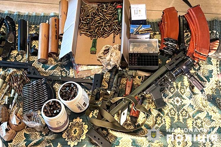 Торговця російською зброєю викрили тернопільські поліцейські