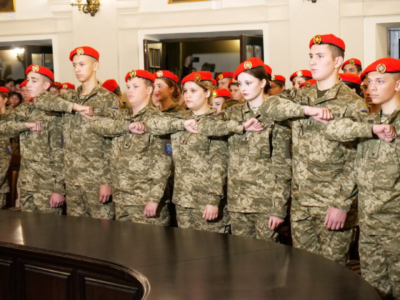 Збаразькі курсанти урочисто присягнули на вірність українському народу