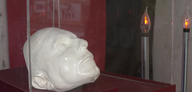 Посмертну маску Степана Бандери можна побачити у Тернополі
