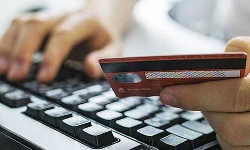 Довірилася іноземцю: понад півмільйона гривень шахрай видурив у тернополянки