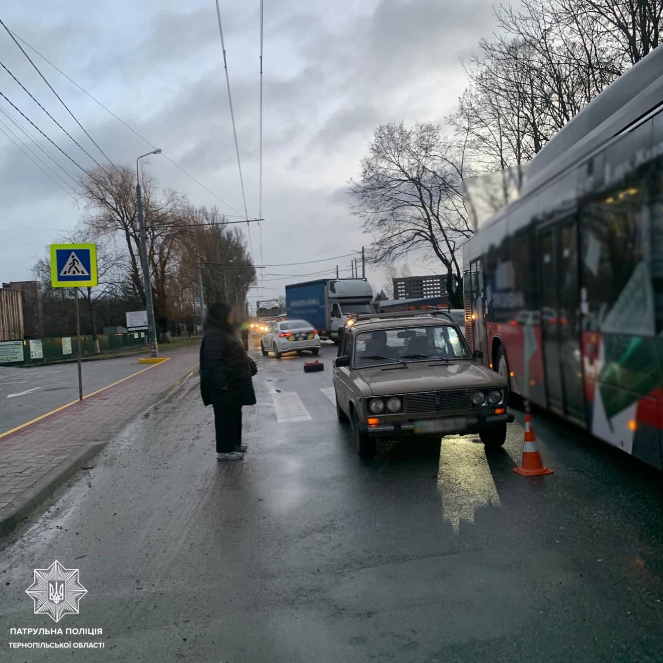 На Текстильнику автомобіль наїхав на пішохода