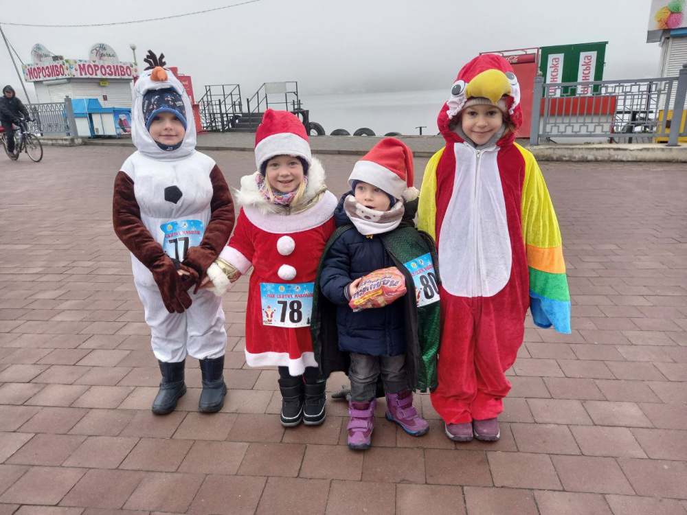 Благодійний забіг «Святих Миколаїв» у Тернополі: як це було (фото)