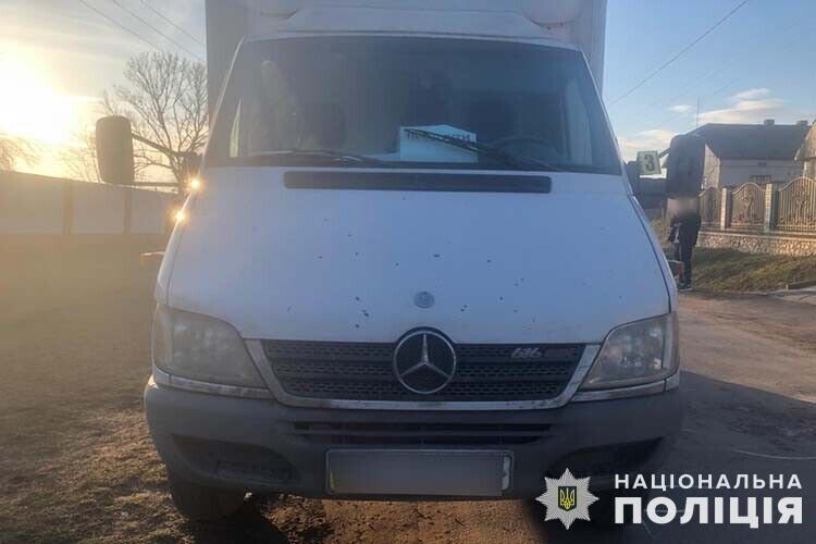 У Теребовлі 10-річна дитина потрапила під колеса автомобіля
