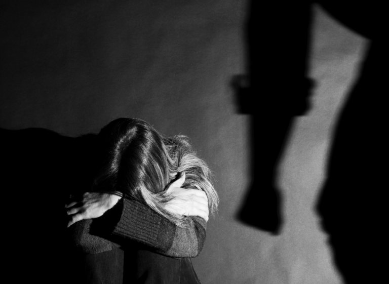 За побиття дітей вихователька відповість перед законом.