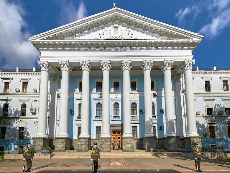 51 млрд грн Міноборони заплатило по контрактах, а зброю так і не було поставлено