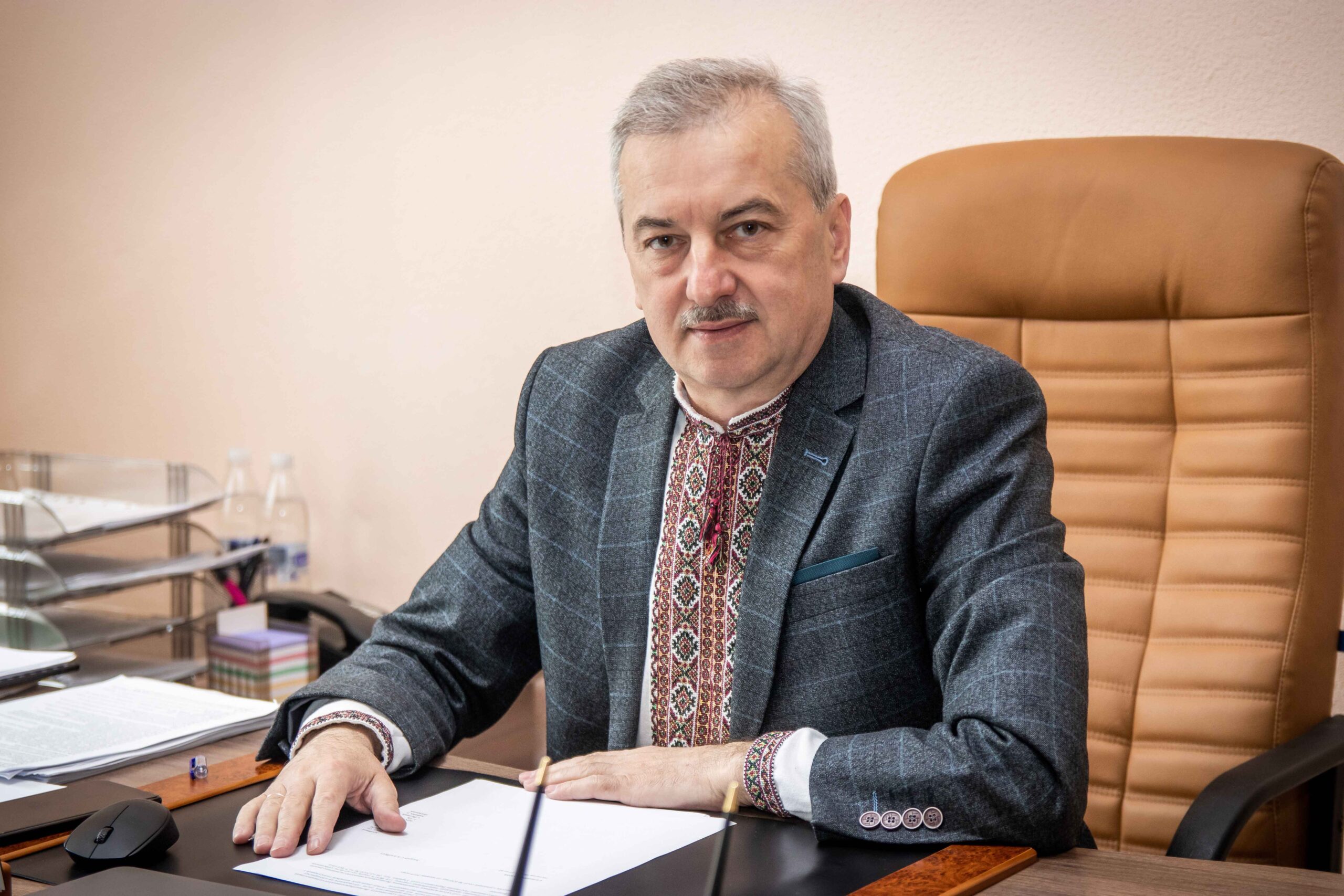 Голова Великоберезовицької громади подав декларацію. Що цікавого?