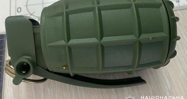 Жителю Чортківщини загрожує 7 років за незаконну торгівлю зброєю