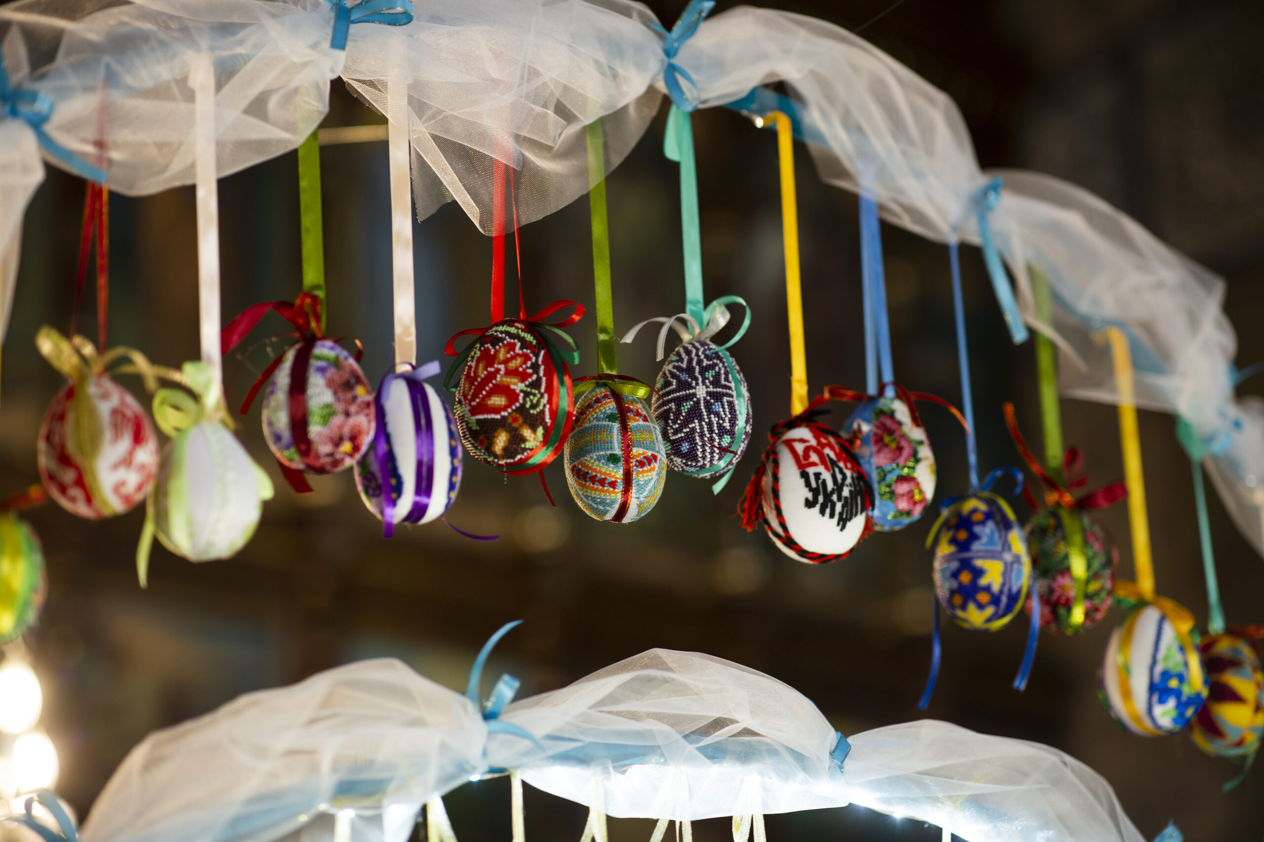 У Настасові створили унікальну великодню традицію — писанкове панно