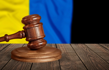 230 тисяч за «швидке оформлення»: на Тернопільщині судитимуть митника та брокера за хабарі