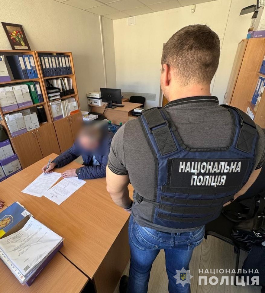 Нелегальний піщаний бізнес у Тернополі: власник будівельної фірми видобував пісок (фото)