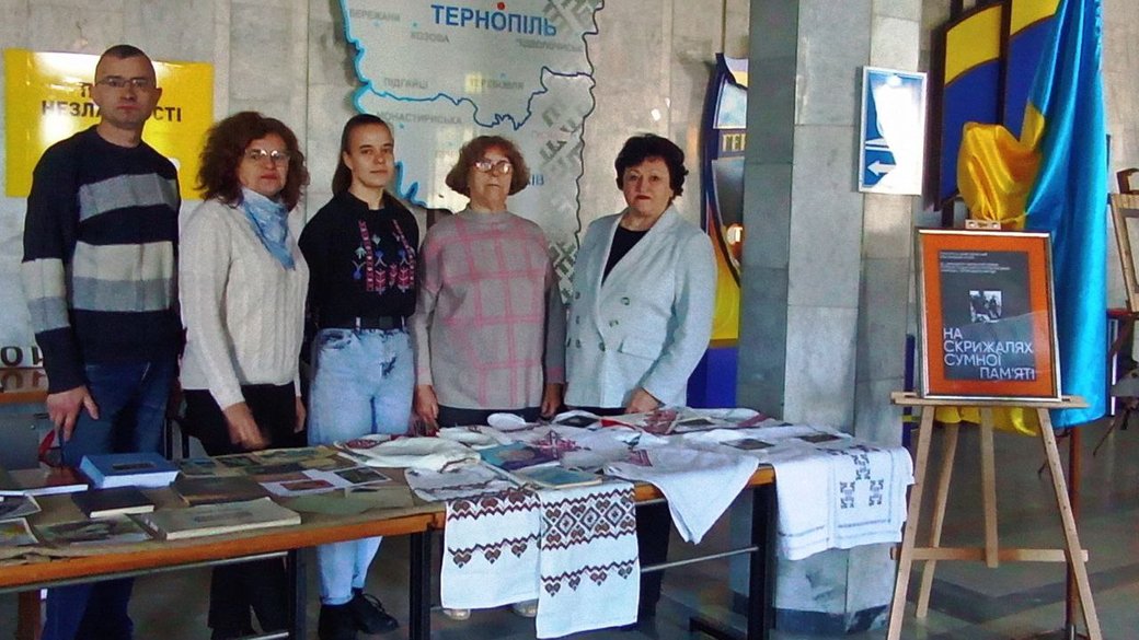 У Тернополі відкрили виставку до Дня пам’яті депортованих кримських татар (фото)