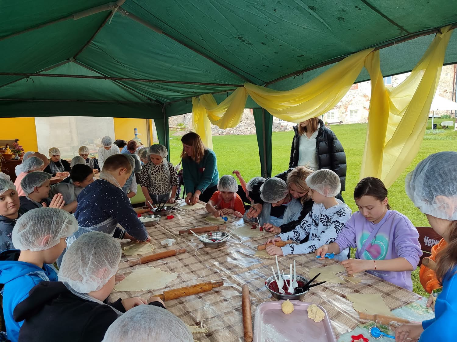 У Бережанському замку для школярів провели інтерактивну екскурсію з частуванням (фото)