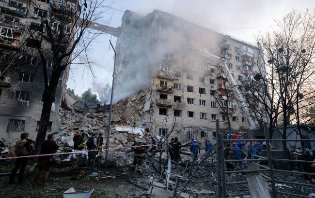 Масована атака на Київ: 15 загиблих і 75 постраждалих (відео)