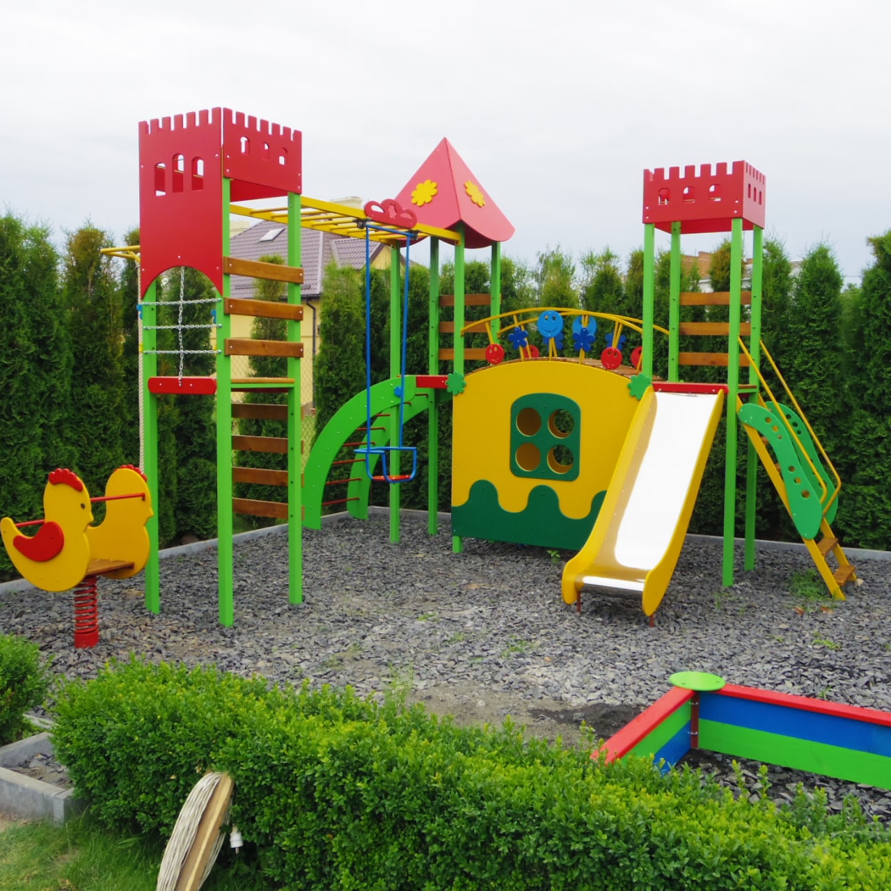 У Великогаївській громаді частину дітей не пускають на новий майданчик