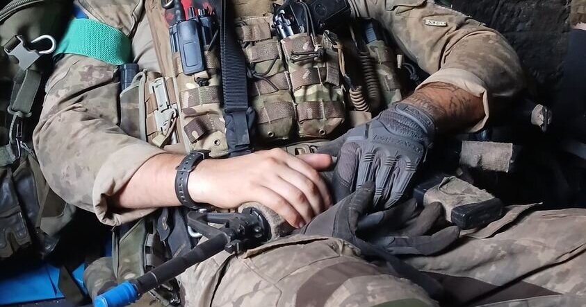 Жінка загиблого військового розповіла як сприймають війну ті, хто не на фронті
