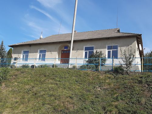 У Бережанській громаді хочуть закрити дві сільські школи