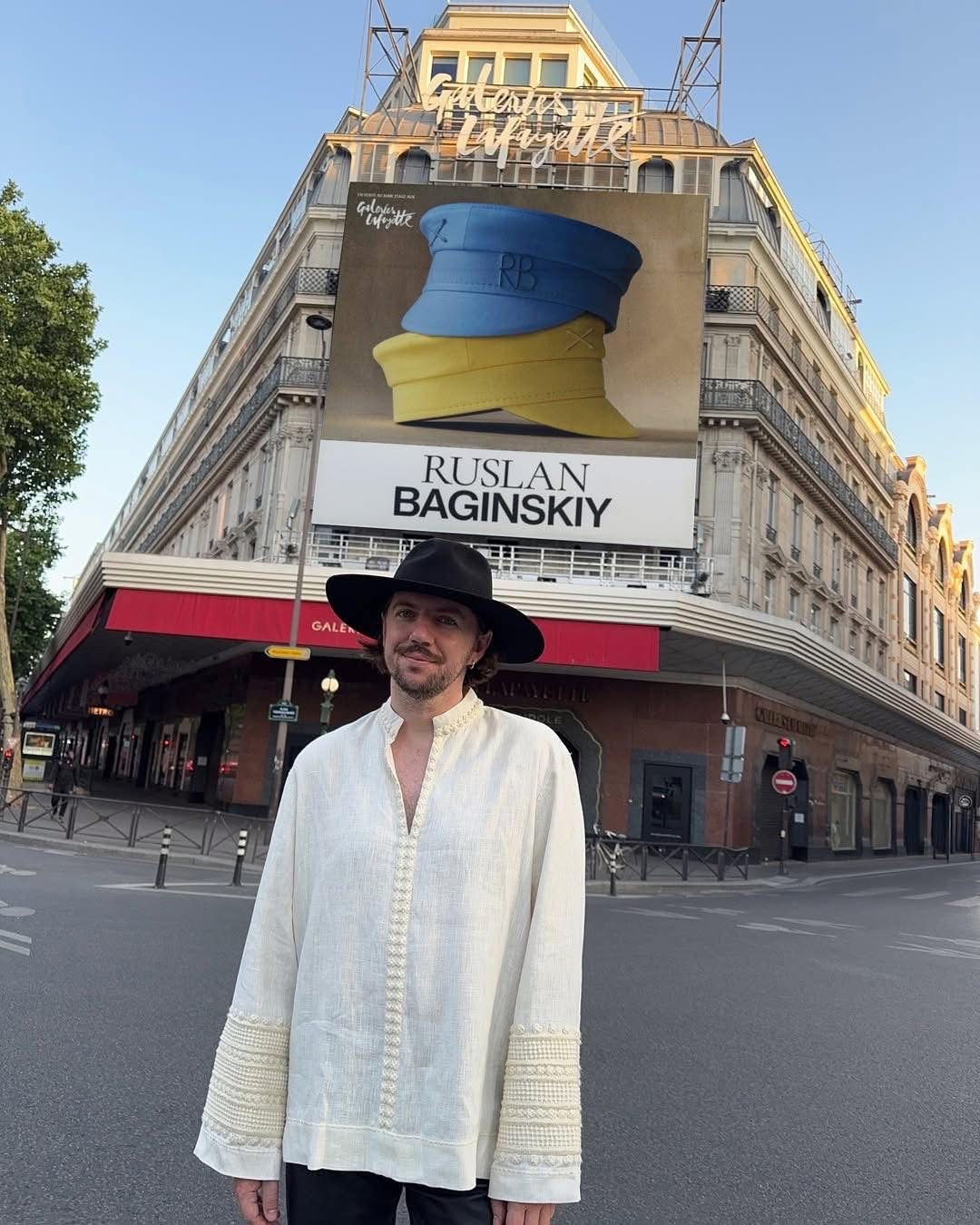 У Парижі презентували інсталяцію українського бренду Ruslan Baginskiy