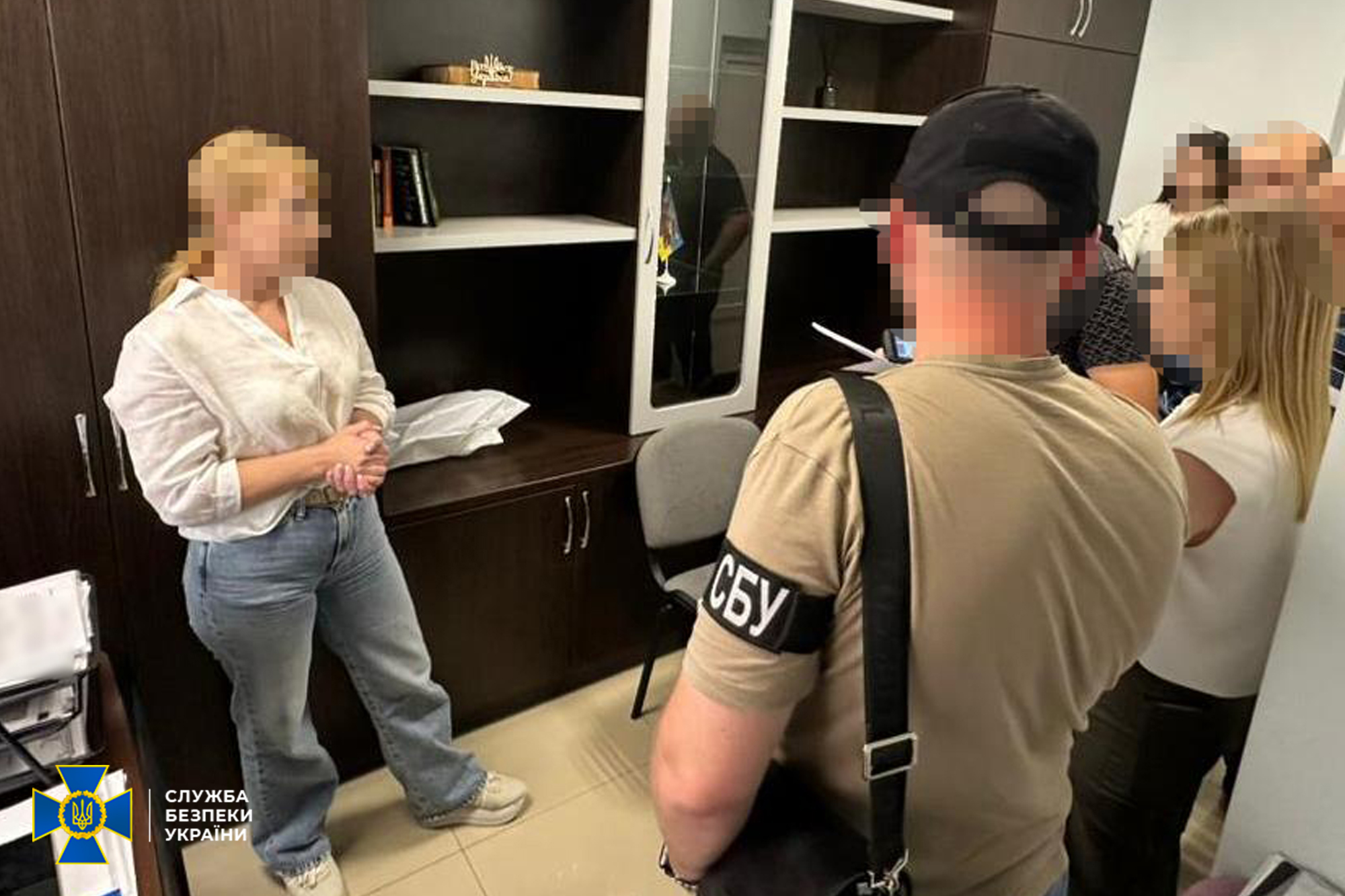 На Житомирщині СБУ викрила схему незаконного звільнення з армії: адвокатка та її син оформлювали фіктивні медичні довідки