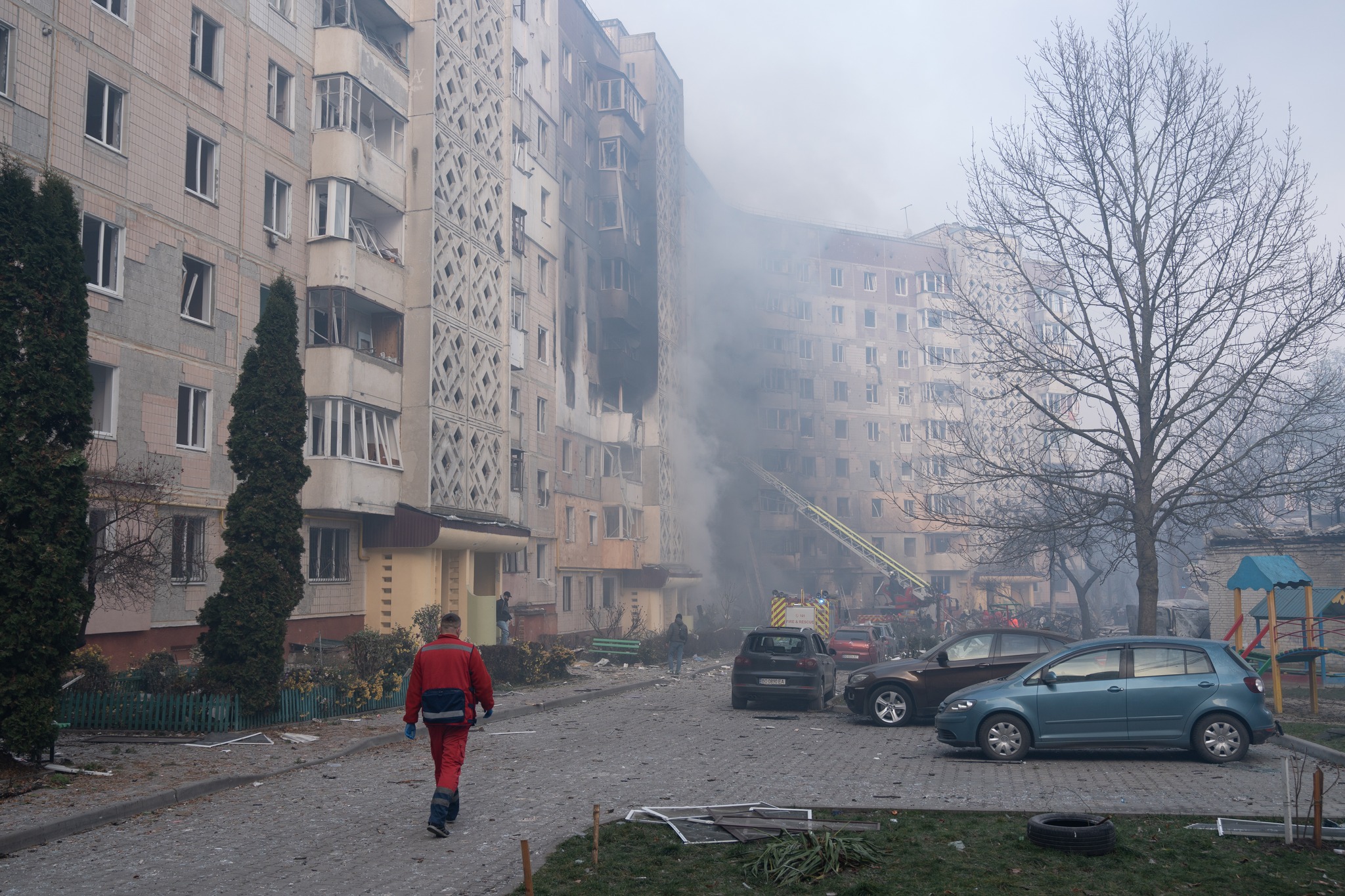 У Тернополі шукають героя, який рятував людей з палаючого будинку на вулиці 15 Квітня
