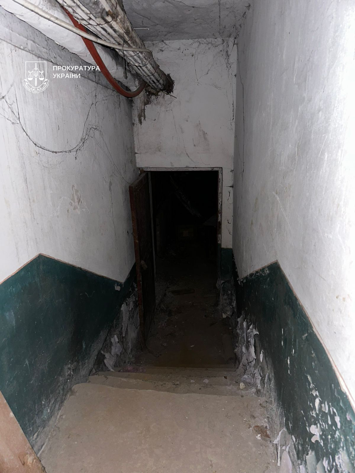 У Заліщиках із занедбаного приміщення облаштували укриття для громади