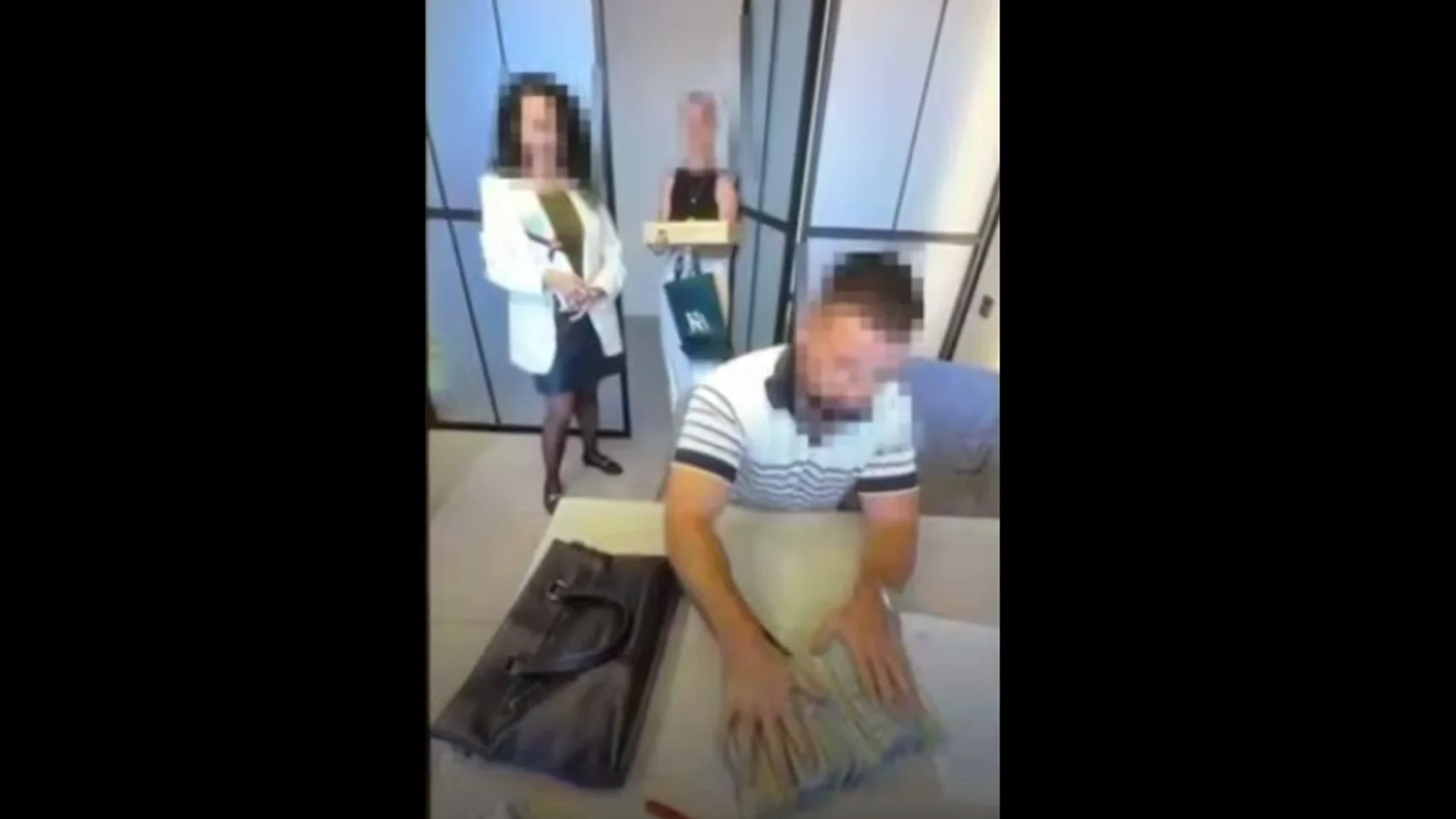 Майор тилу витратив понад 10 млн гривень на люксовий одяг та Балі