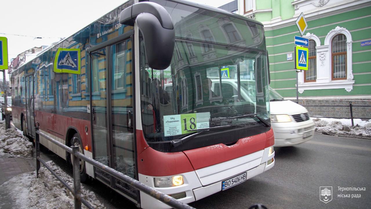 На маршрути Тернополя вийшли перші нові автобуси (фото)
