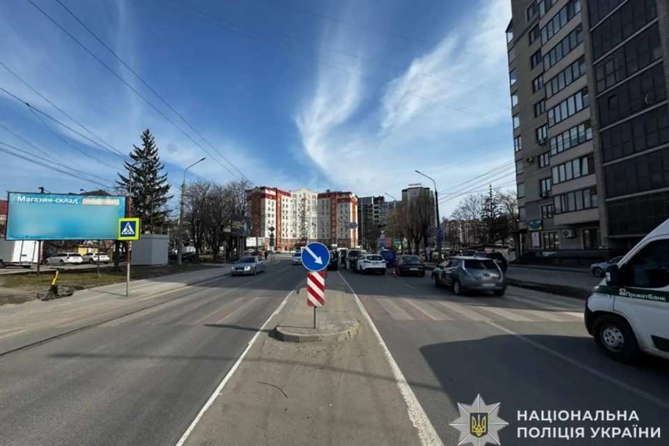 У Тернополі під колеса автівки потрапив пенсіонер